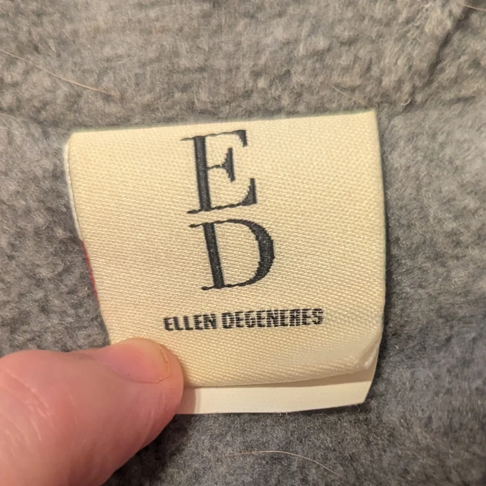 ☘️Host Pick☘️ED by Ellen DeGeneres Quilted Fleece Lined Pet Jacket Small